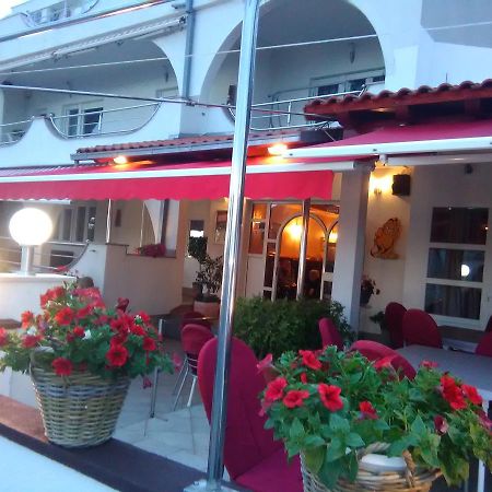 Guest house Garfild 2 Novi Vinodolski Extérieur photo