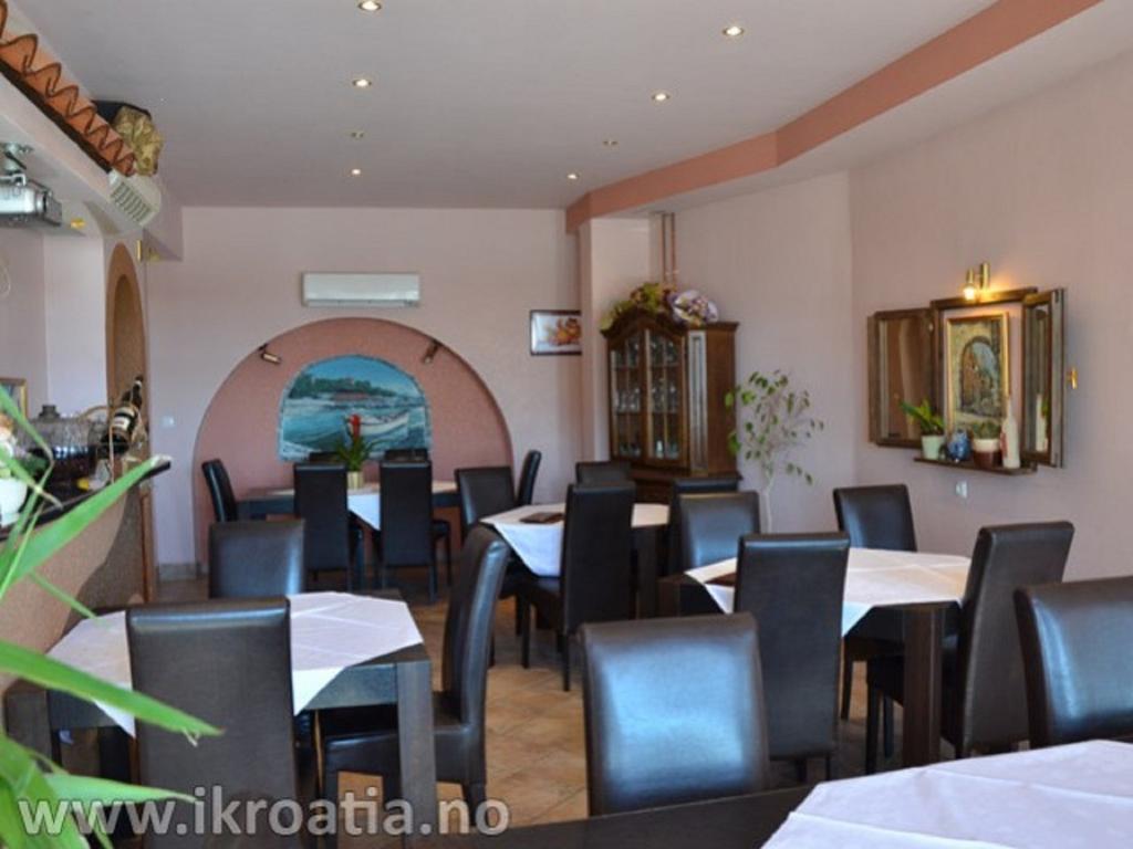 Guest house Garfild 2 Novi Vinodolski Extérieur photo